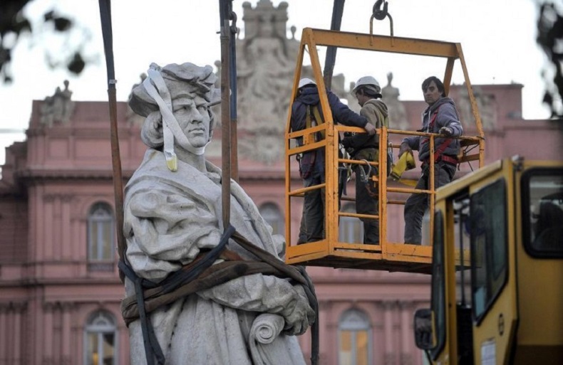 L’INGIUSTIZIA COLPISCE ANCORA COLOMBO CHE DUE PAPI VOLEVANO SANTO