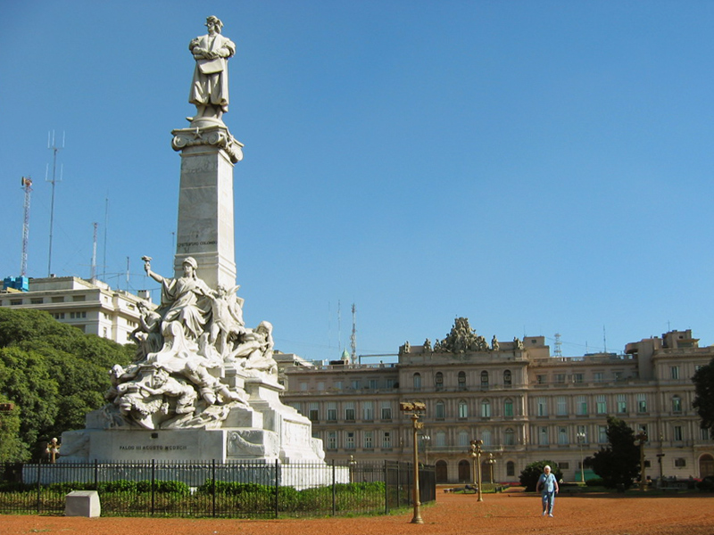 Cristobal Colon statua Argentina 3