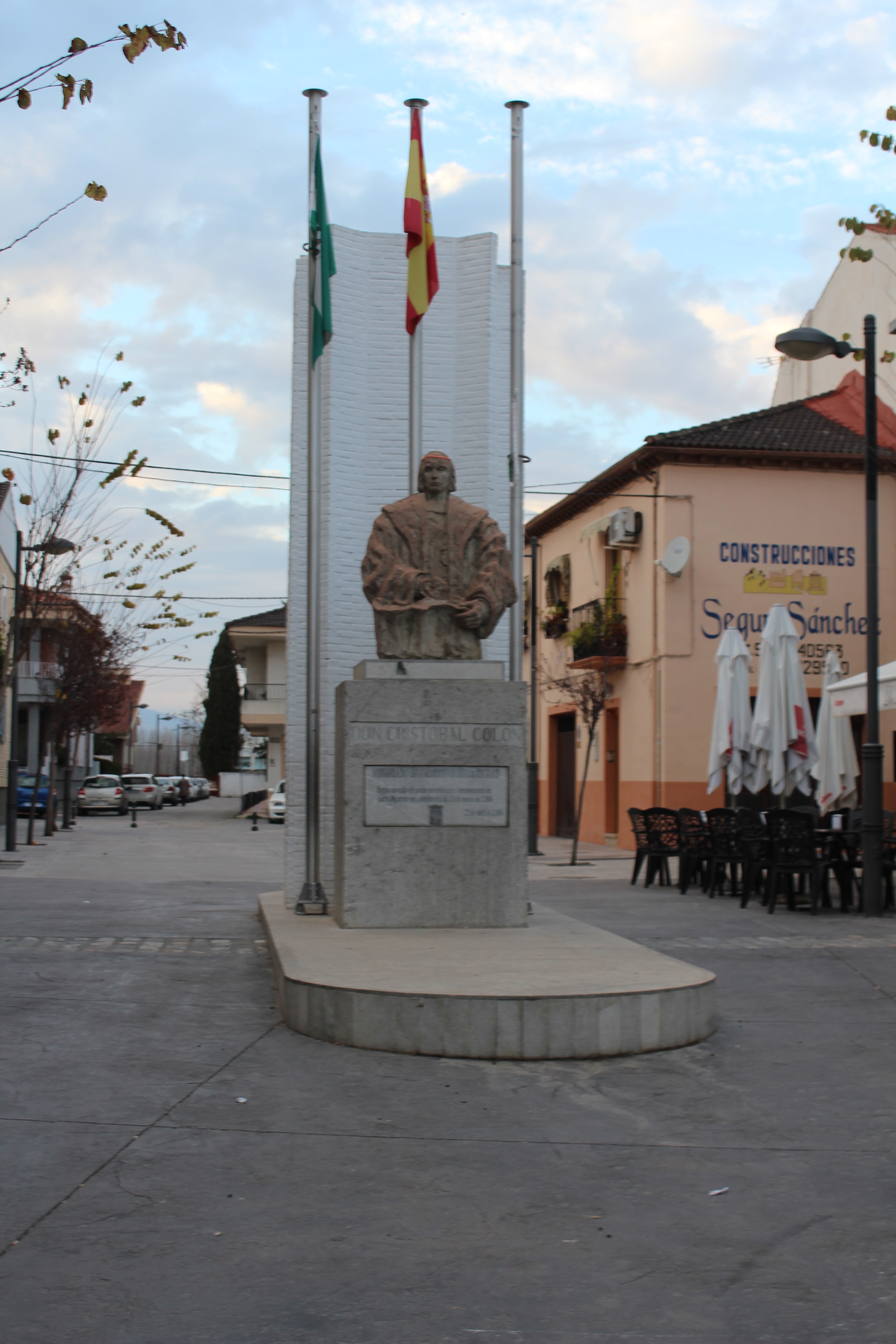 Cristobal Colon statua Santa Fe Granada