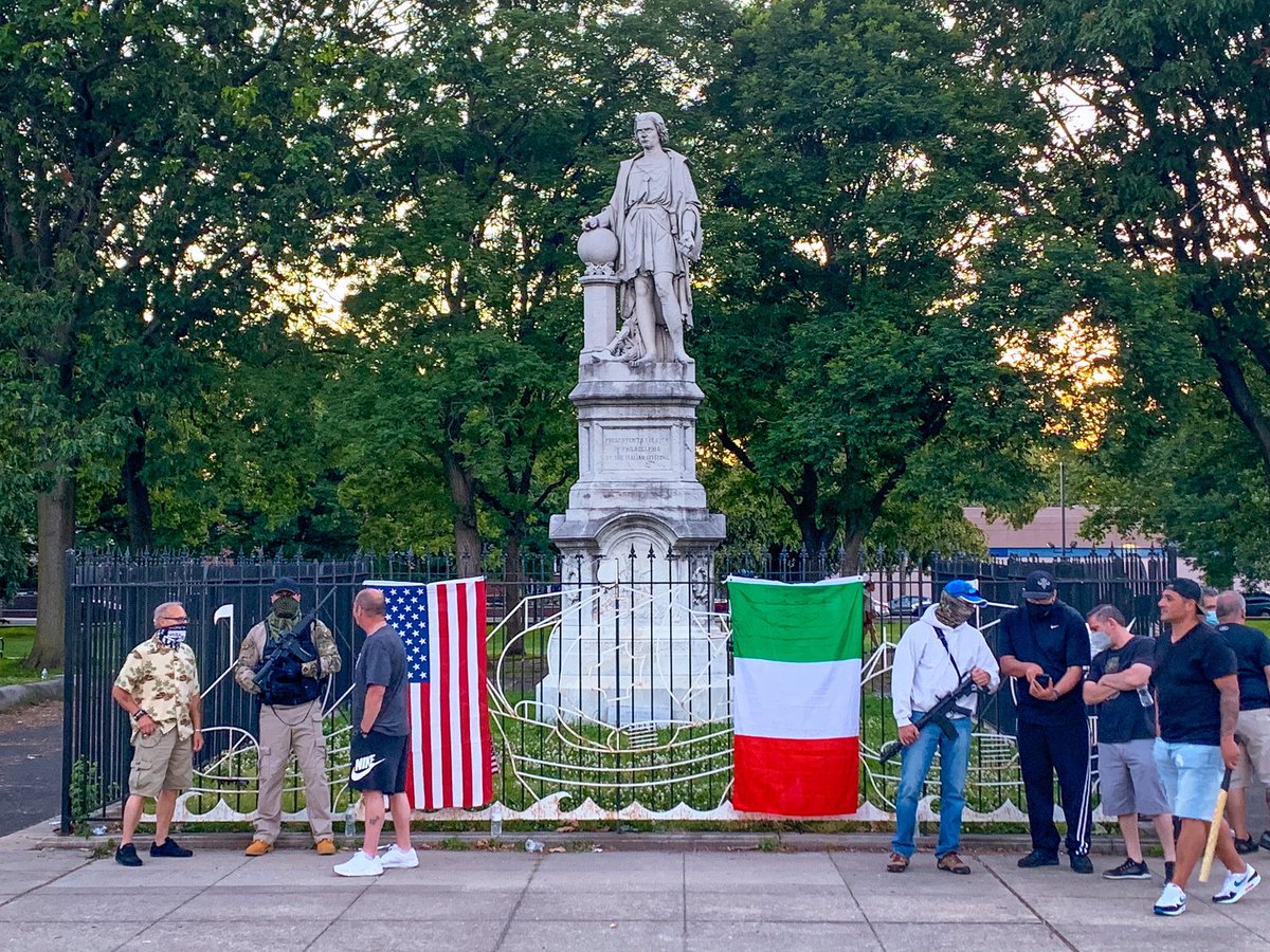 CON IL MITRA A DIFESA DI COLOMBO IN AMERICA