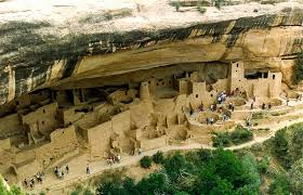 DALLE USANZE FUNEBRI ALLE COSTRUZIONI LE SIMILITUDINI RIMBALZANO FRA I CONTINENTI