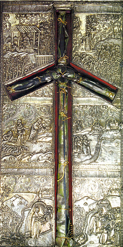 croce tipo Saint Nino Cross