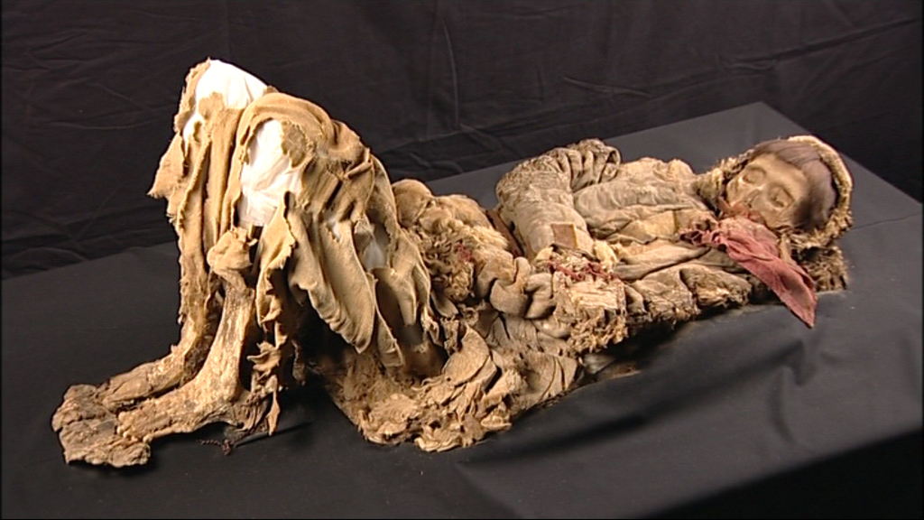 MUMMIE NEI VARI CONTINENTI DALL'EGITTO, ALLA CINA, AL PERÙ