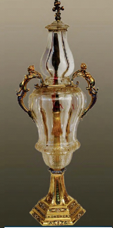 urna contenente la Sacra Lancia San Pietro Vaticano